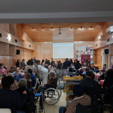 Tarde de convivencia entre generaciones en la residencia de la Fundación Carmen Arias